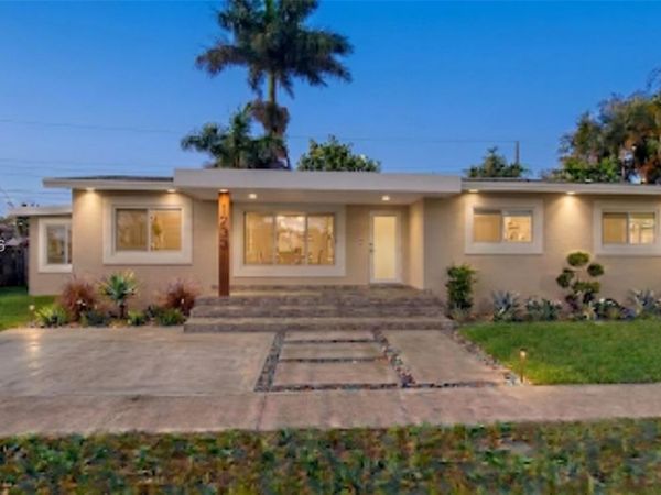 1233 SW AVENUE C PL, Belle Glade, FL 33430