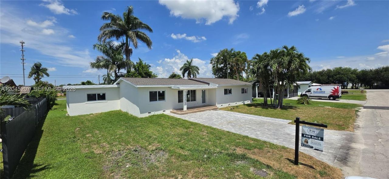 1233 SW Avenue C Pl, Belle Glade, FL 33430 Photo