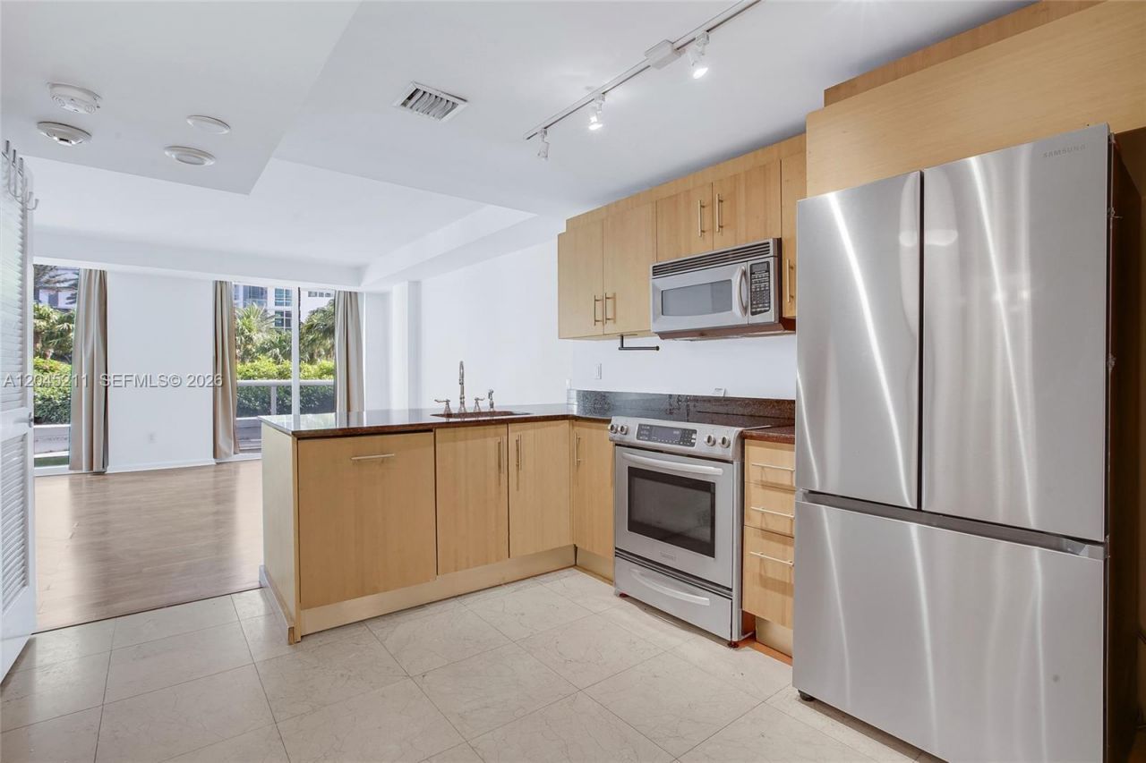 10275 Collins Ave , Unit 201, Bal Harbour, FL 33154 Photo