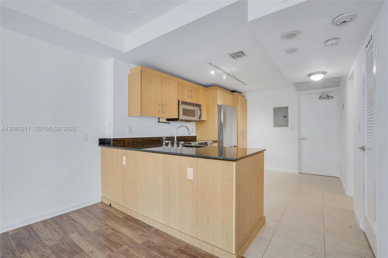 10275 Collins Ave , Unit 201, Bal Harbour, FL 33154 Photo