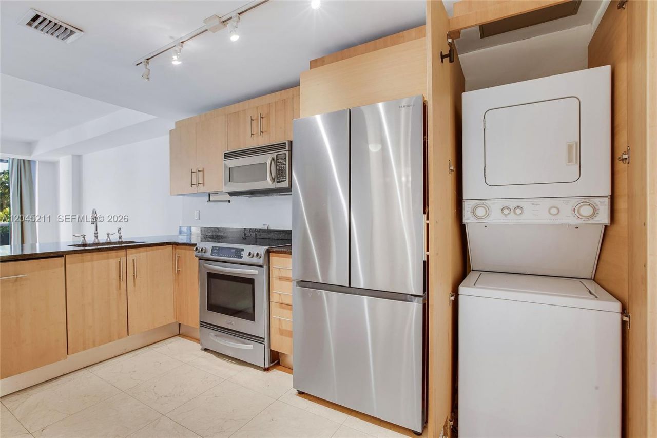 10275 Collins Ave , Unit 201, Bal Harbour, FL 33154 Photo