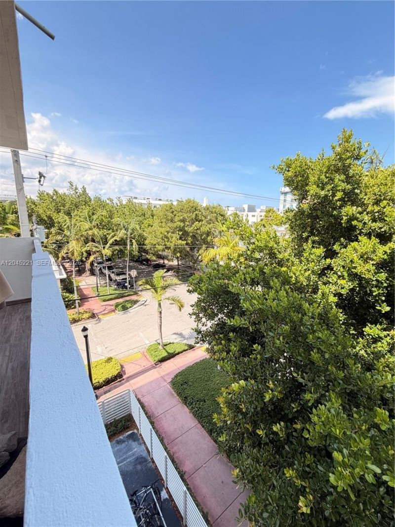 360 Meridian Ave, Unit 4A, Miami Beach, FL 33139 Photo