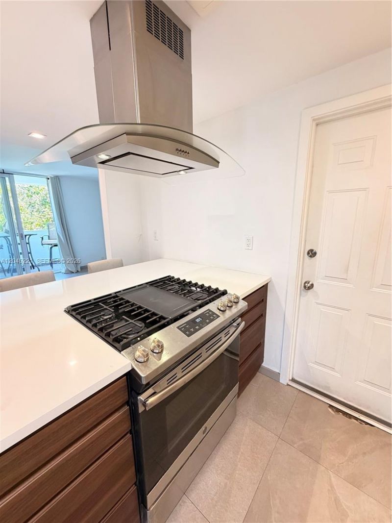 360 Meridian Ave, Unit 4A, Miami Beach, FL 33139 Photo