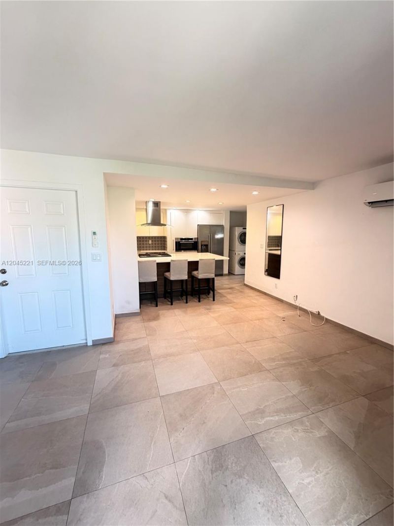 360 Meridian Ave, Unit 4A, Miami Beach, FL 33139 Photo