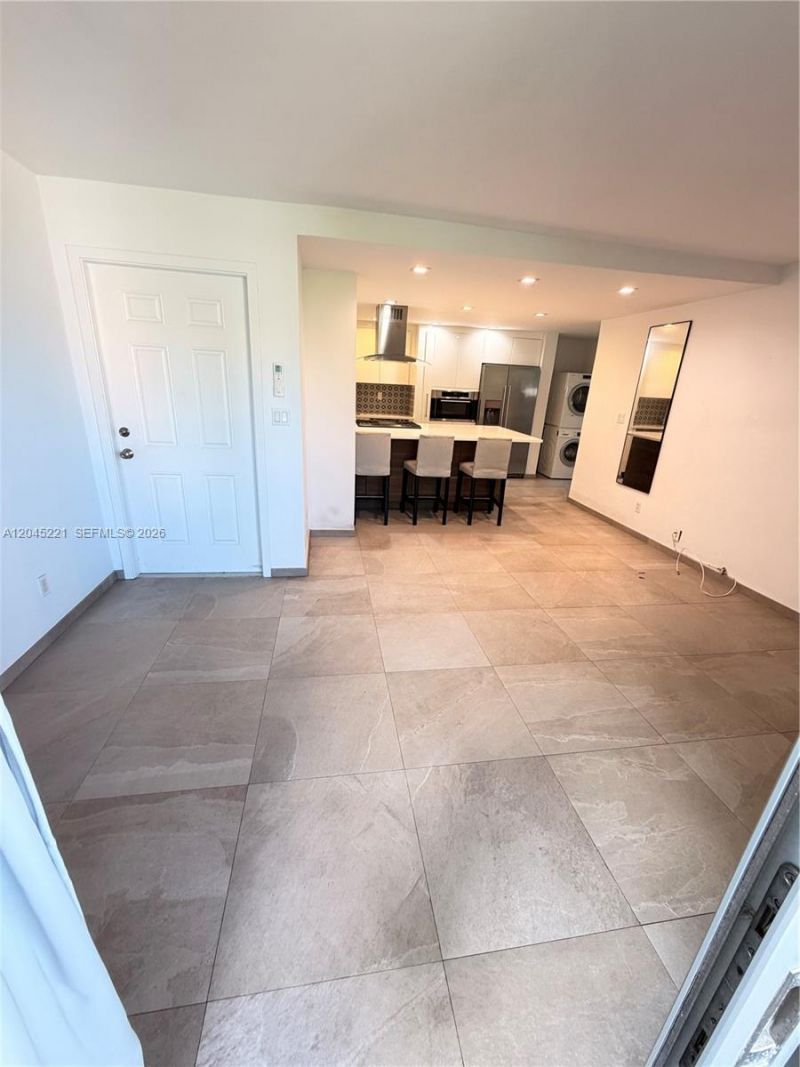 360 Meridian Ave, Unit 4A, Miami Beach, FL 33139 Photo