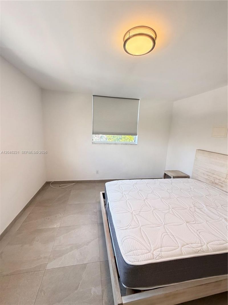 360 Meridian Ave, Unit 4A, Miami Beach, FL 33139 Photo