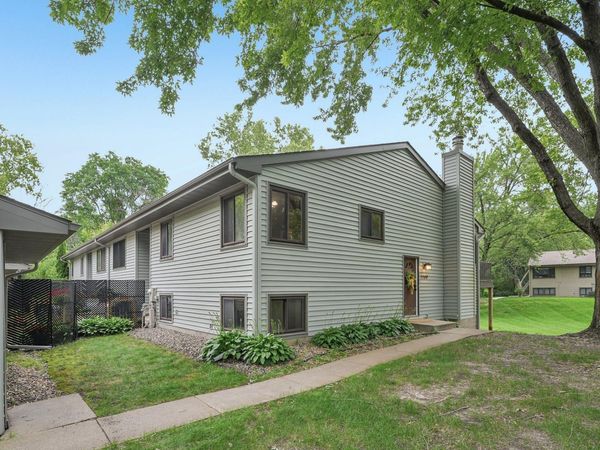 1386 Arden View Drive, Arden Hills, MN 55112