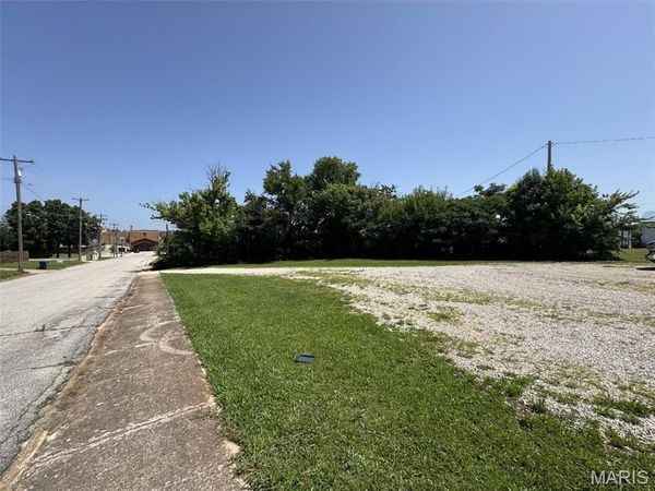 4 S Tower Street , Salem, MO 65560