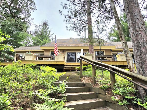 624 N Point Drive, Grayling, MI 49738