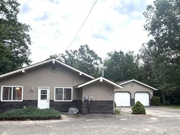 103 Whitebirch Drive, Houghton Lake, MI 48629