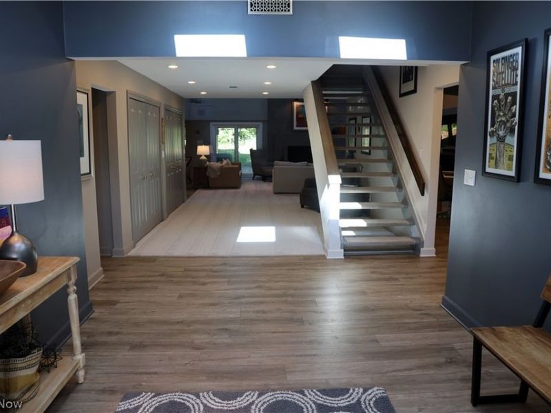 636 Hampton Ridge Drive , Akron, OH 44313 Photo 3