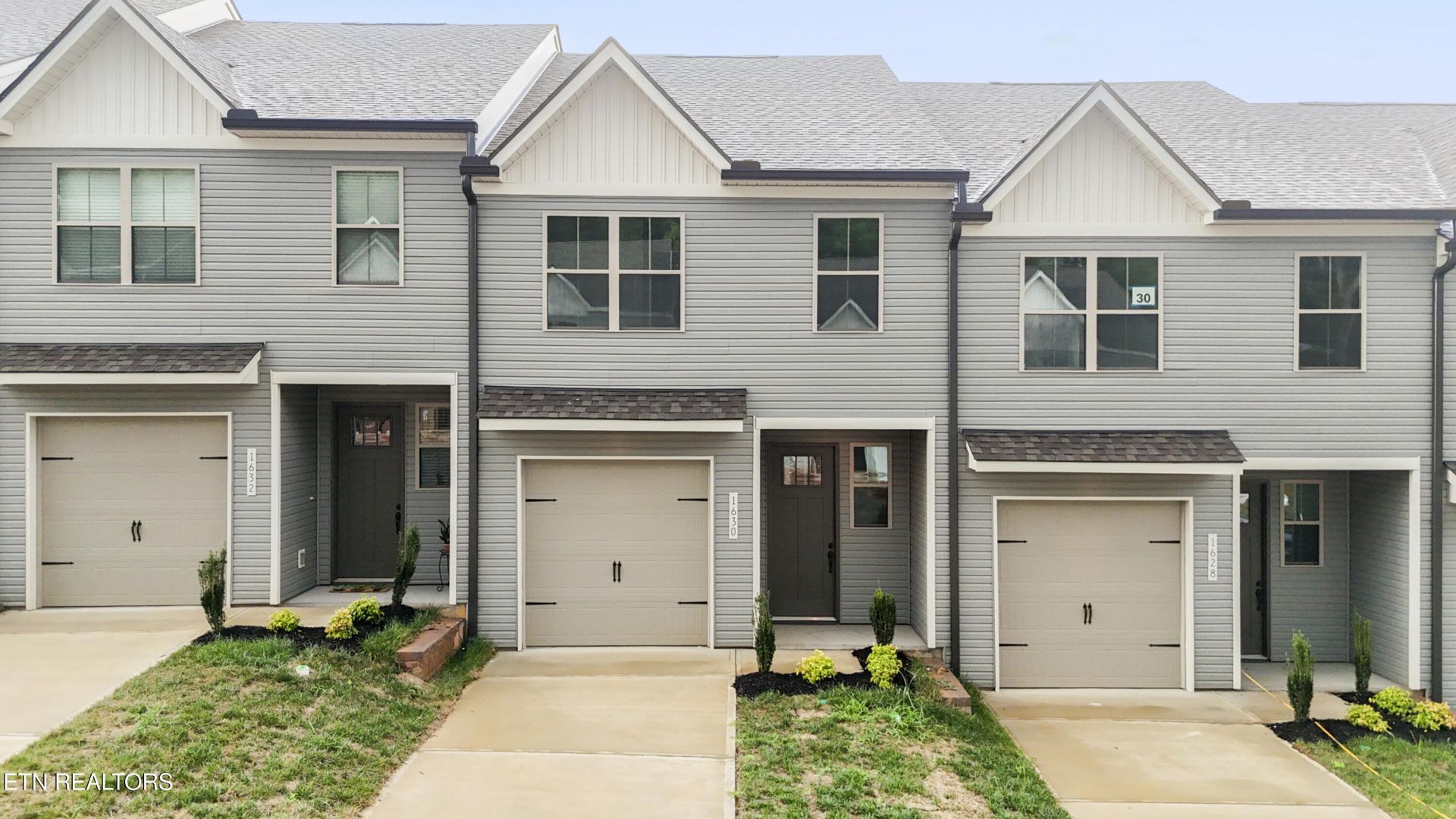 1630 Bennett Village Drive, Maryville, TN 37804 Main Photo