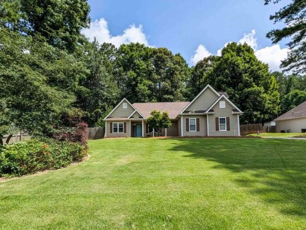 135 Cold Harbor Court, Sharpsburg, GA 30277