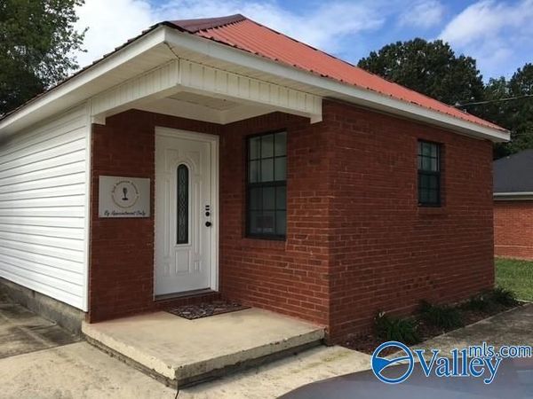215 NW 3rd Avenue NW, Arab, AL 35016