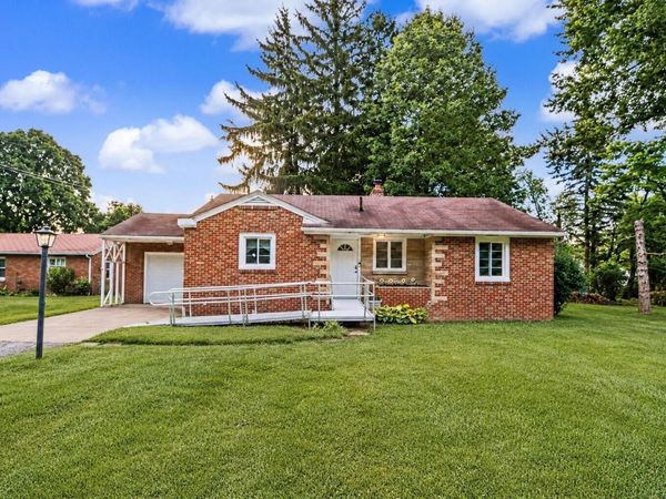 211 Oakwood Drive , Mansfield, OH 44906