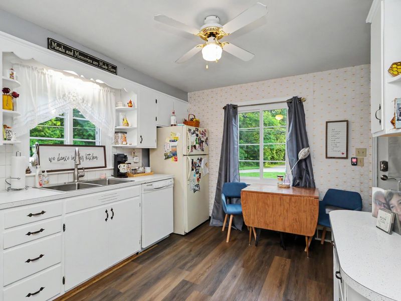 211 Oakwood Drive, Mansfield, OH 44906 Photo 5
