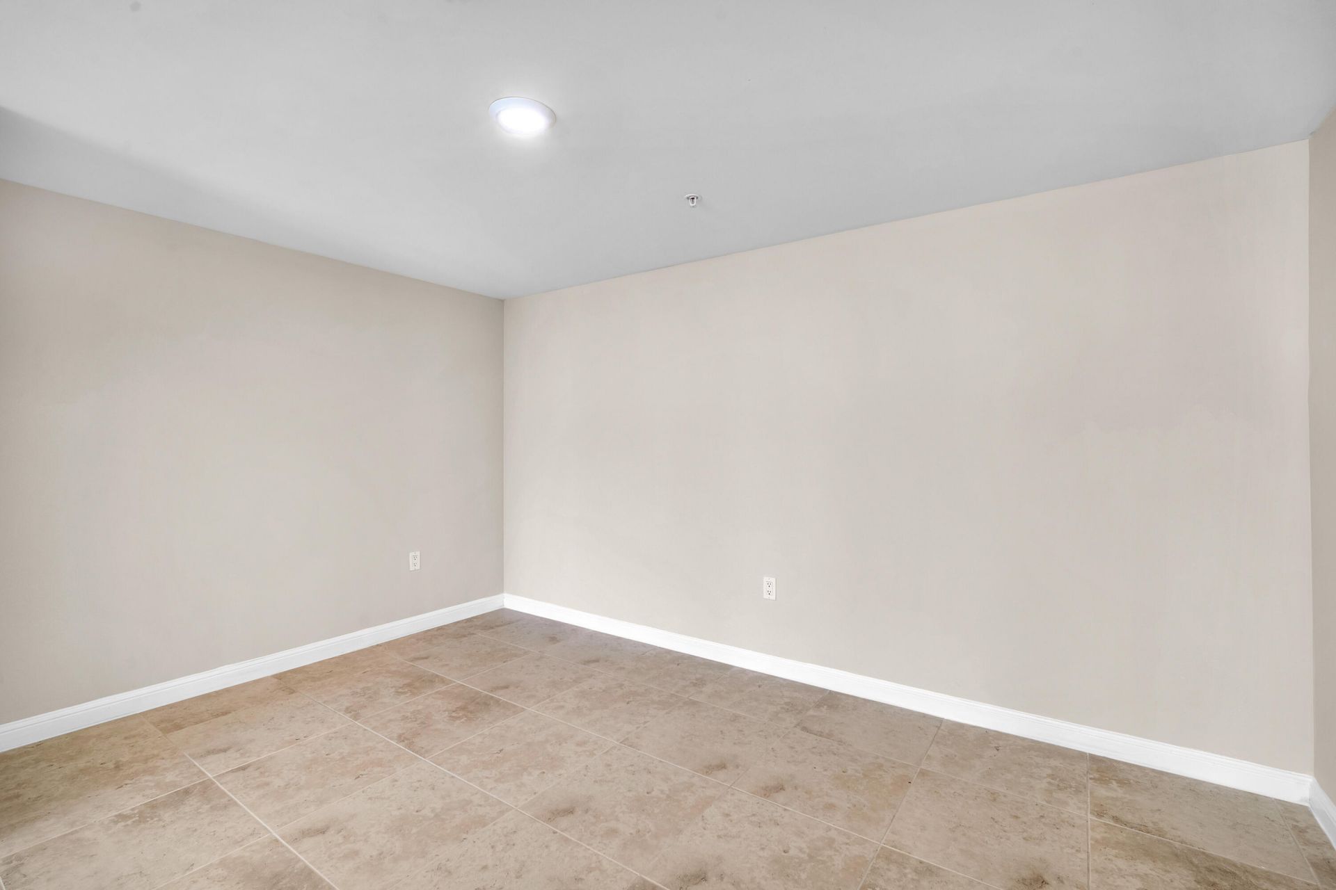 101 Plaza Real S, Unit 829, Boca Raton, FL 33432 Photo