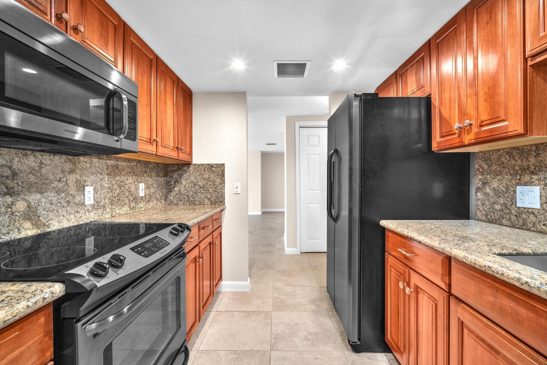 101 Plaza Real S, Unit 829, Boca Raton, FL 33432 Photo