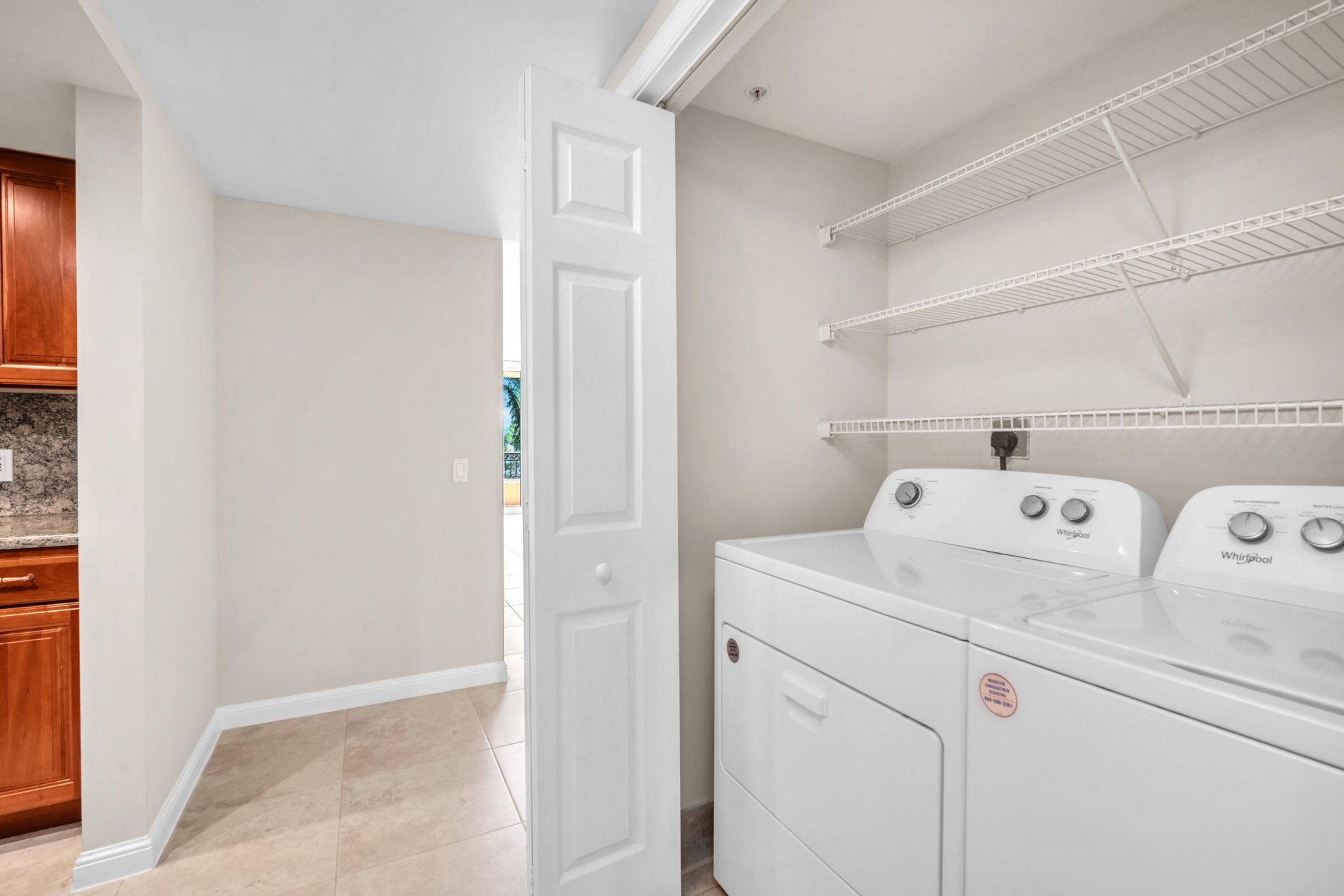 101 Plaza Real S, Unit 829, Boca Raton, FL 33432 Photo