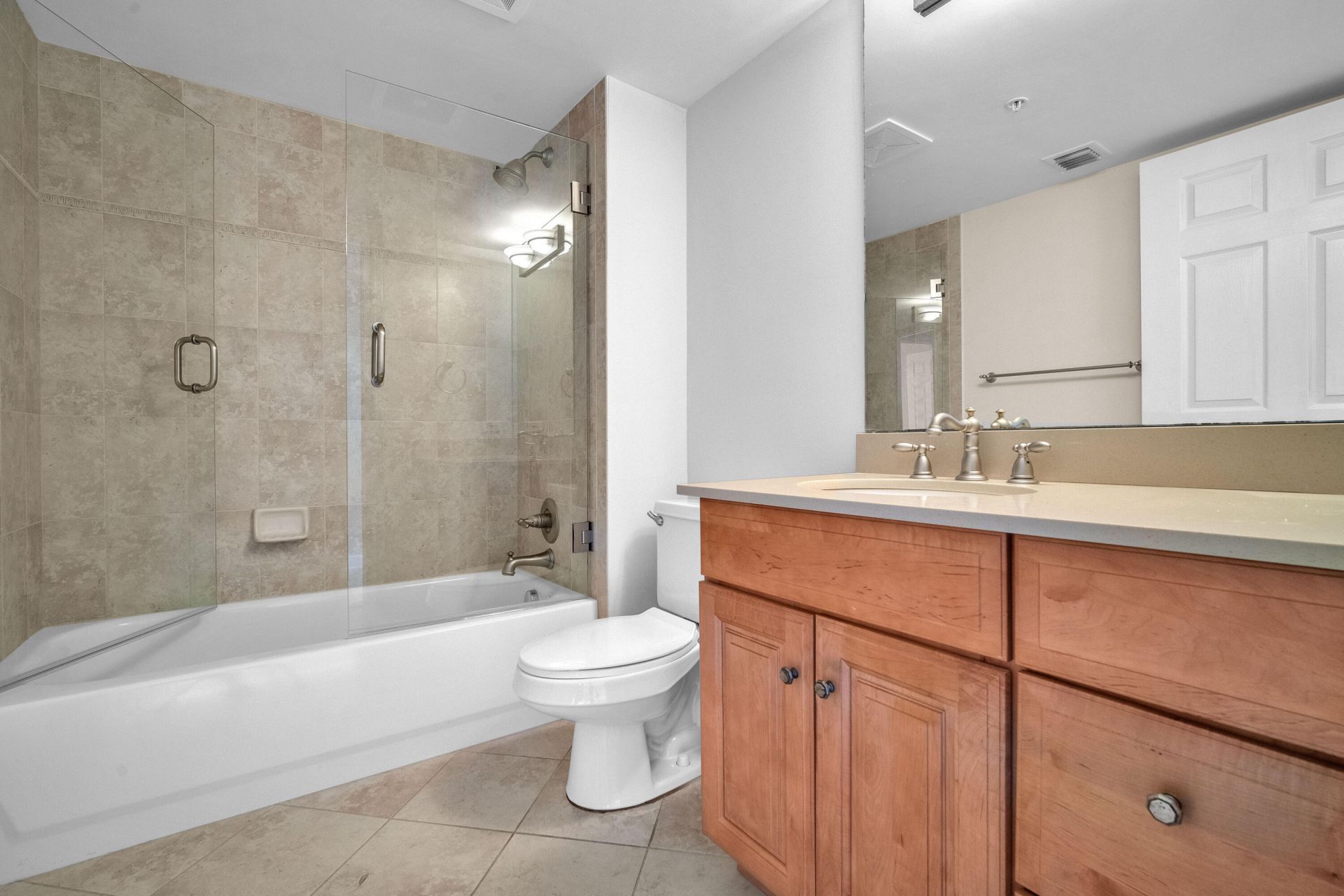 101 Plaza Real S, Unit 829, Boca Raton, FL 33432 Photo