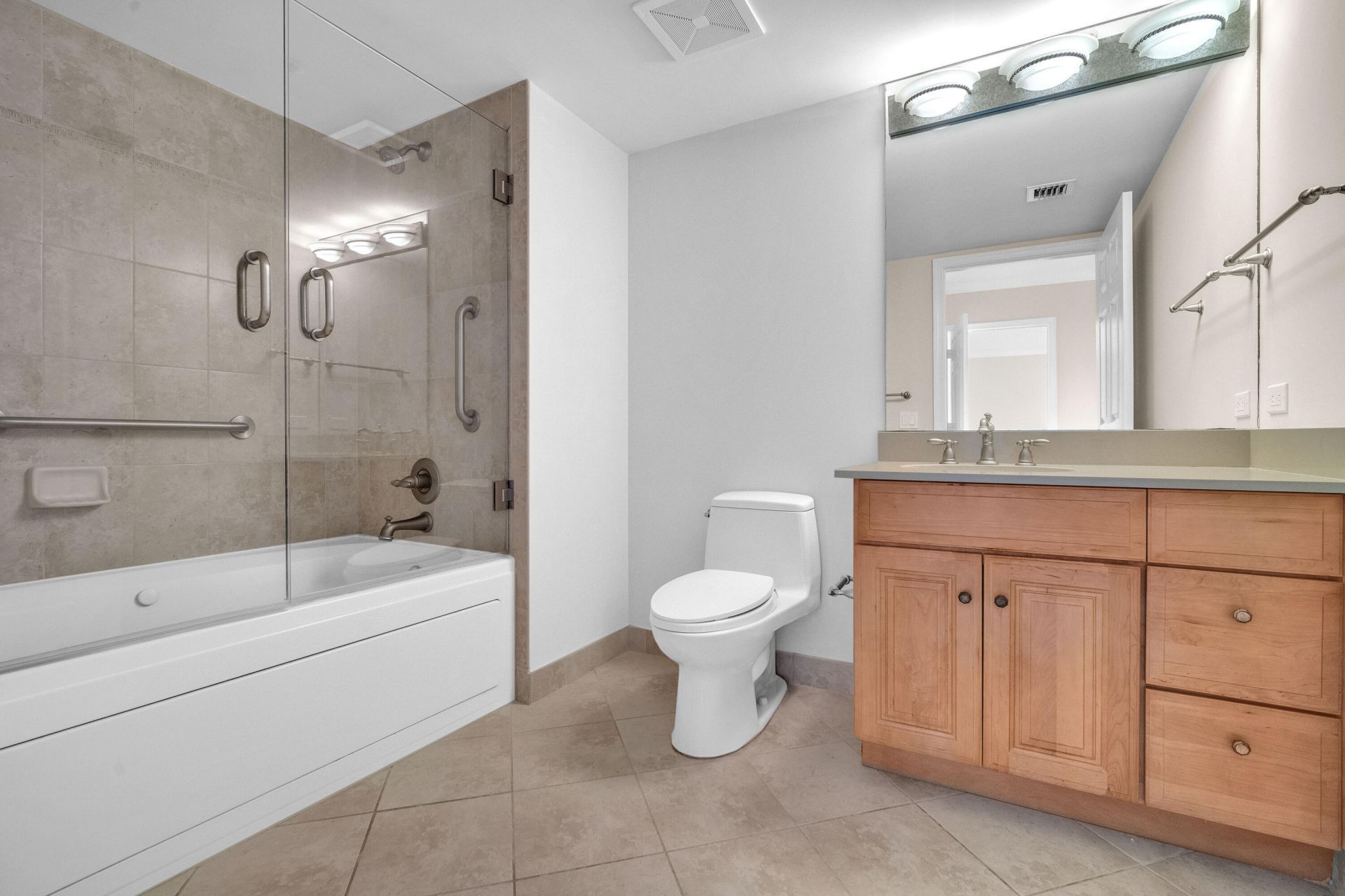 101 Plaza Real S, Unit 829, Boca Raton, FL 33432 Photo