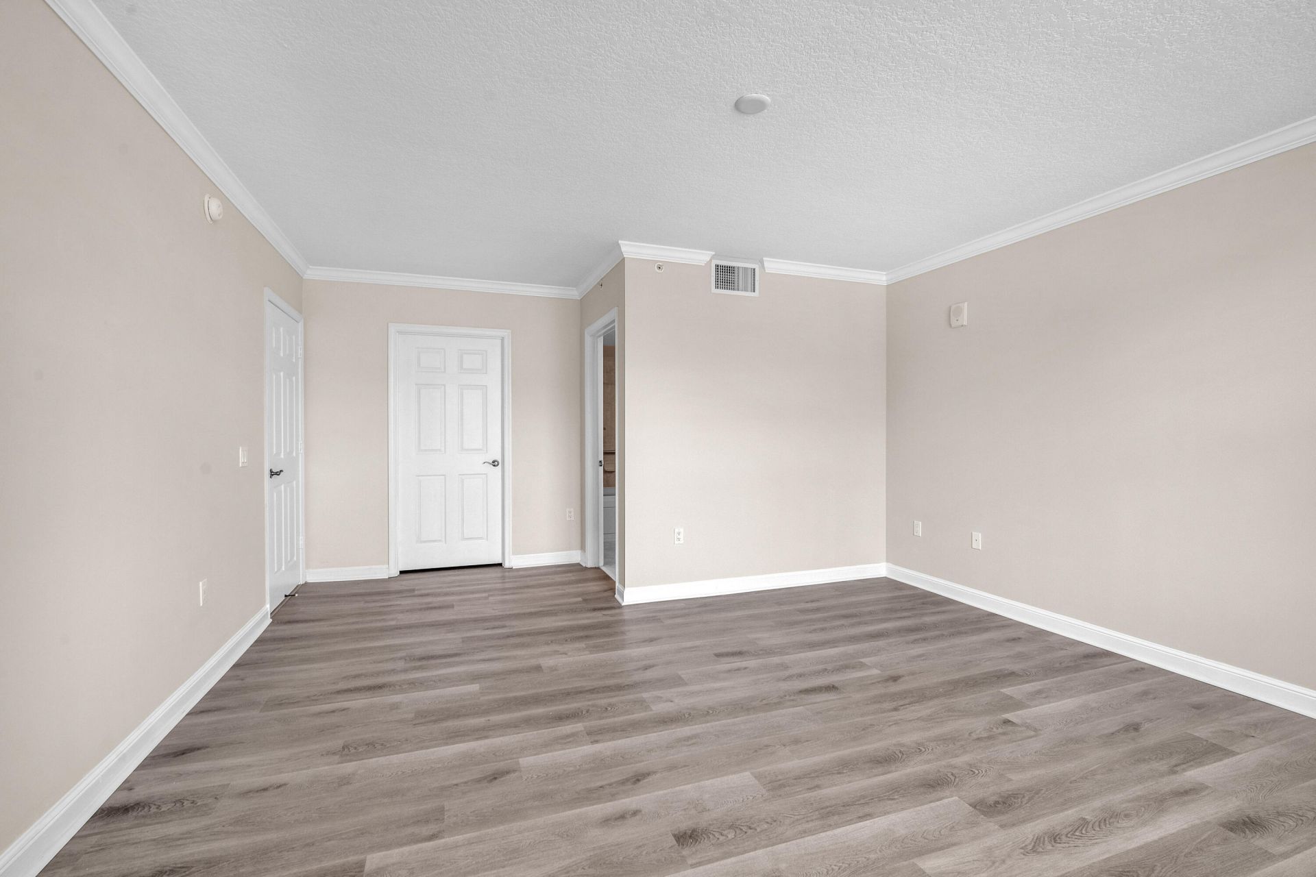 101 Plaza Real S, Unit 829, Boca Raton, FL 33432 Photo