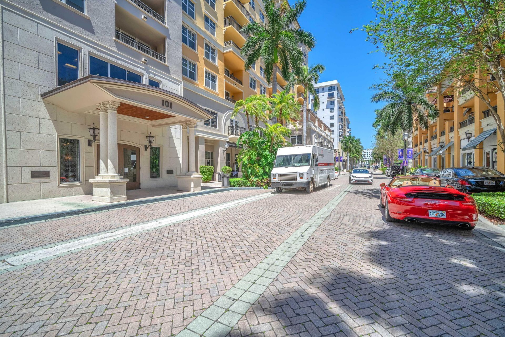 101 Plaza Real S, Unit 829, Boca Raton, FL 33432 Photo