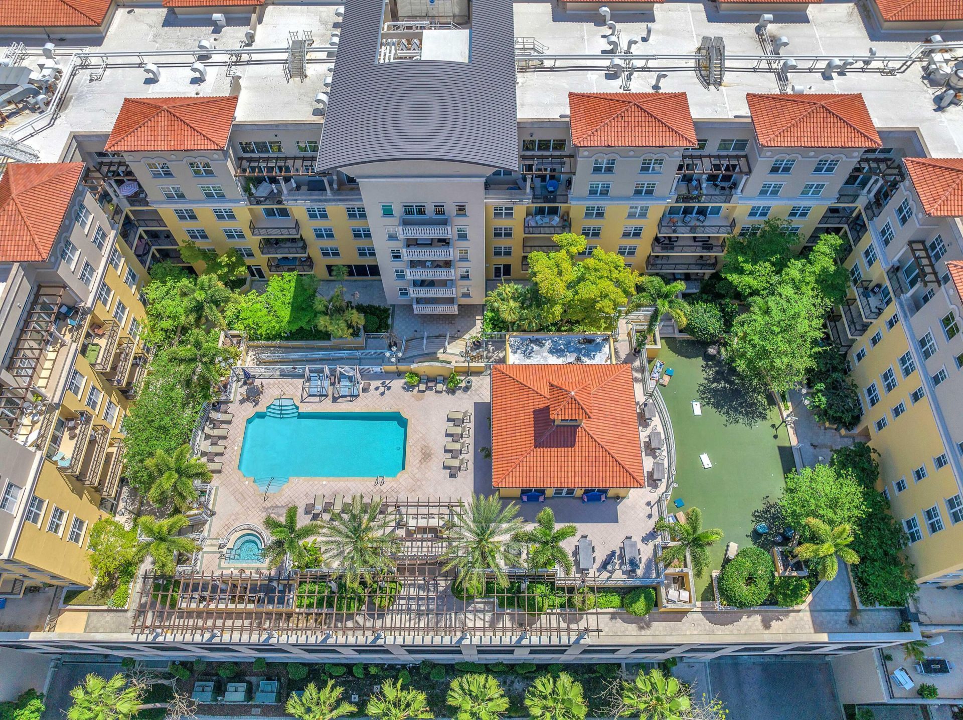 101 Plaza Real S, Unit 829, Boca Raton, FL 33432 Photo