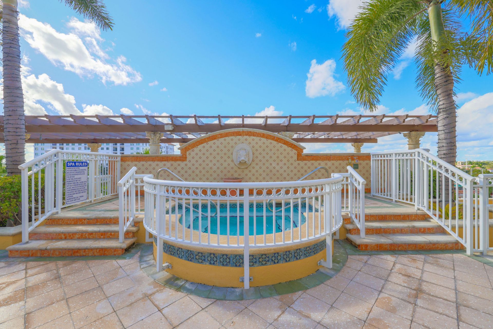 101 Plaza Real S, Unit 829, Boca Raton, FL 33432 Photo