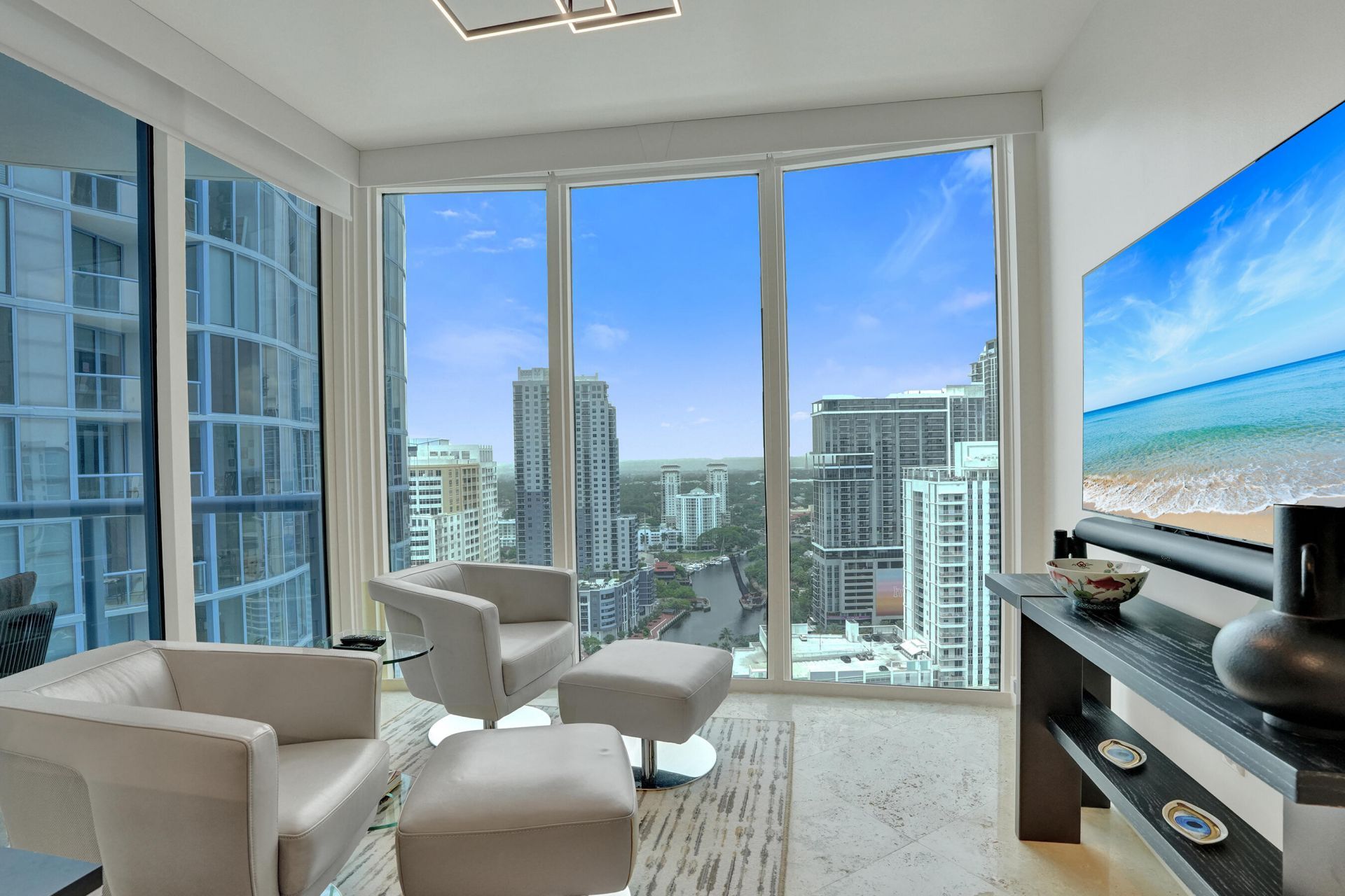 333 Las Olas Way, Unit 2906, Fort Lauderdale, FL 33301 Photo