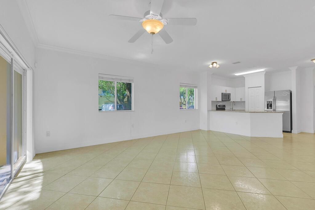 5720 Tuscany Way, Tamarac, FL 33321 Photo