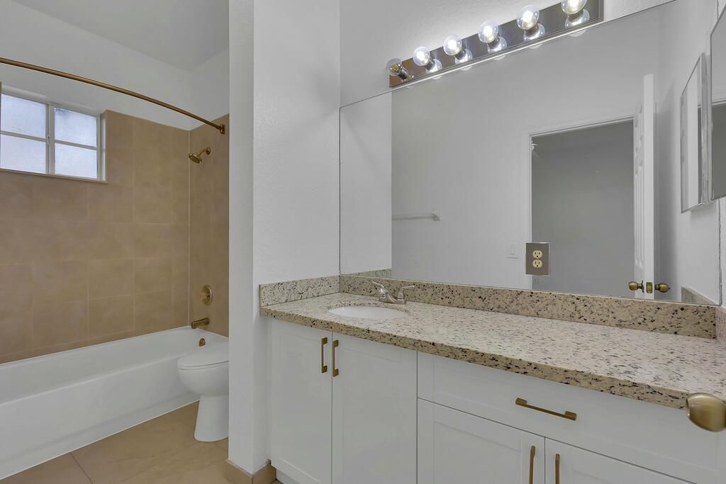 5720 Tuscany Way, Tamarac, FL 33321 Photo