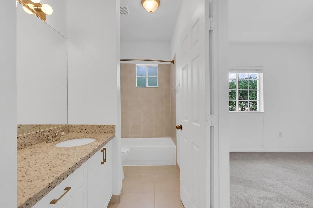 5720 Tuscany Way, Tamarac, FL 33321 Photo