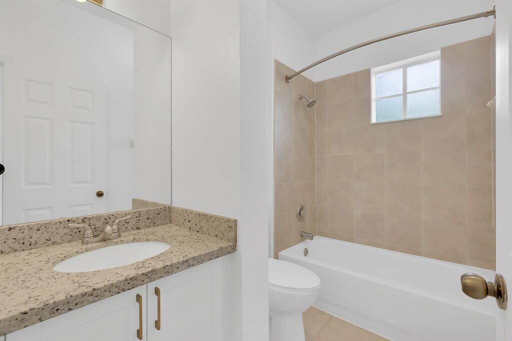 5720 Tuscany Way, Tamarac, FL 33321 Photo