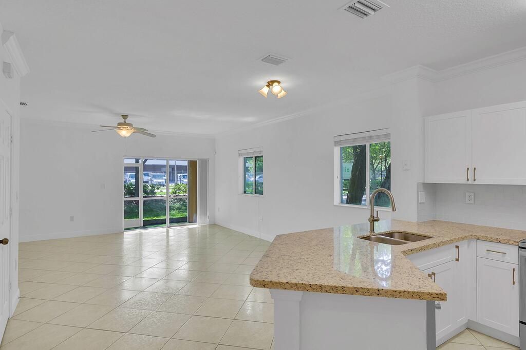 5720 Tuscany Way, Tamarac, FL 33321 Photo