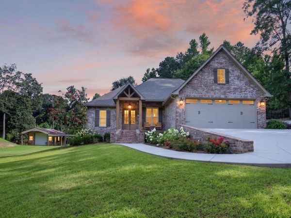 49 Magnolia Trace, Hattiesburg, MS 39402