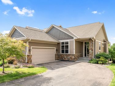 15809 50th Place N, Plymouth, MN 55446