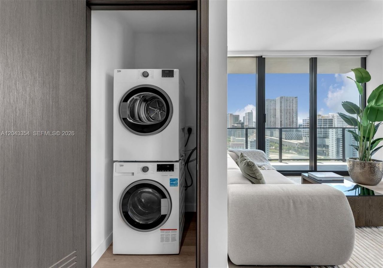 20 NE 11th Street , Unit 3410, Miami, FL 33132 Photo