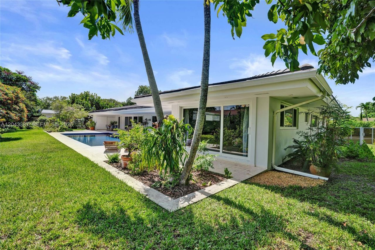 7820 SW 134th St , Pinecrest, FL 33156 Photo