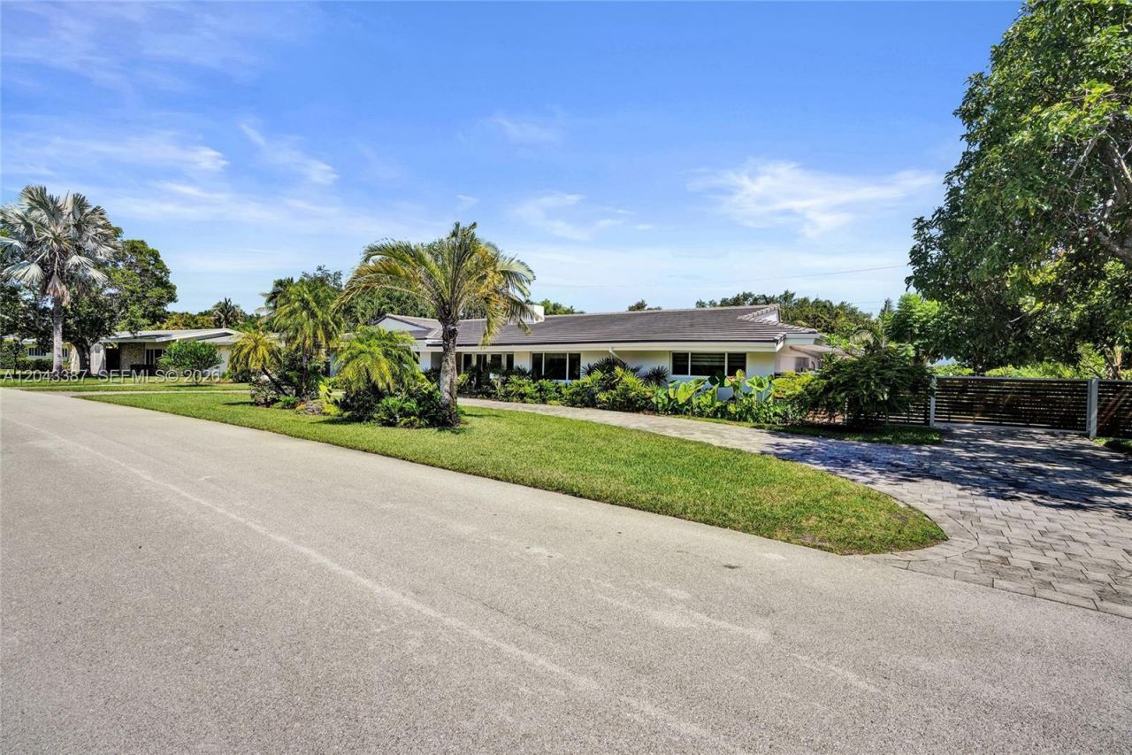 7820 SW 134th St , Pinecrest, FL 33156 Photo