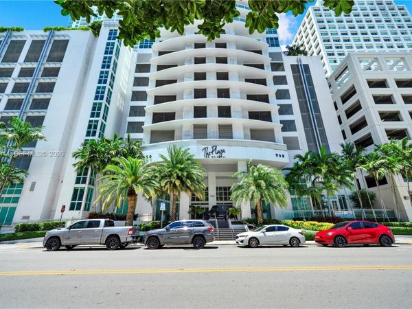 950 Brickell Bay Dr , Unit 802, Miami, FL 33131