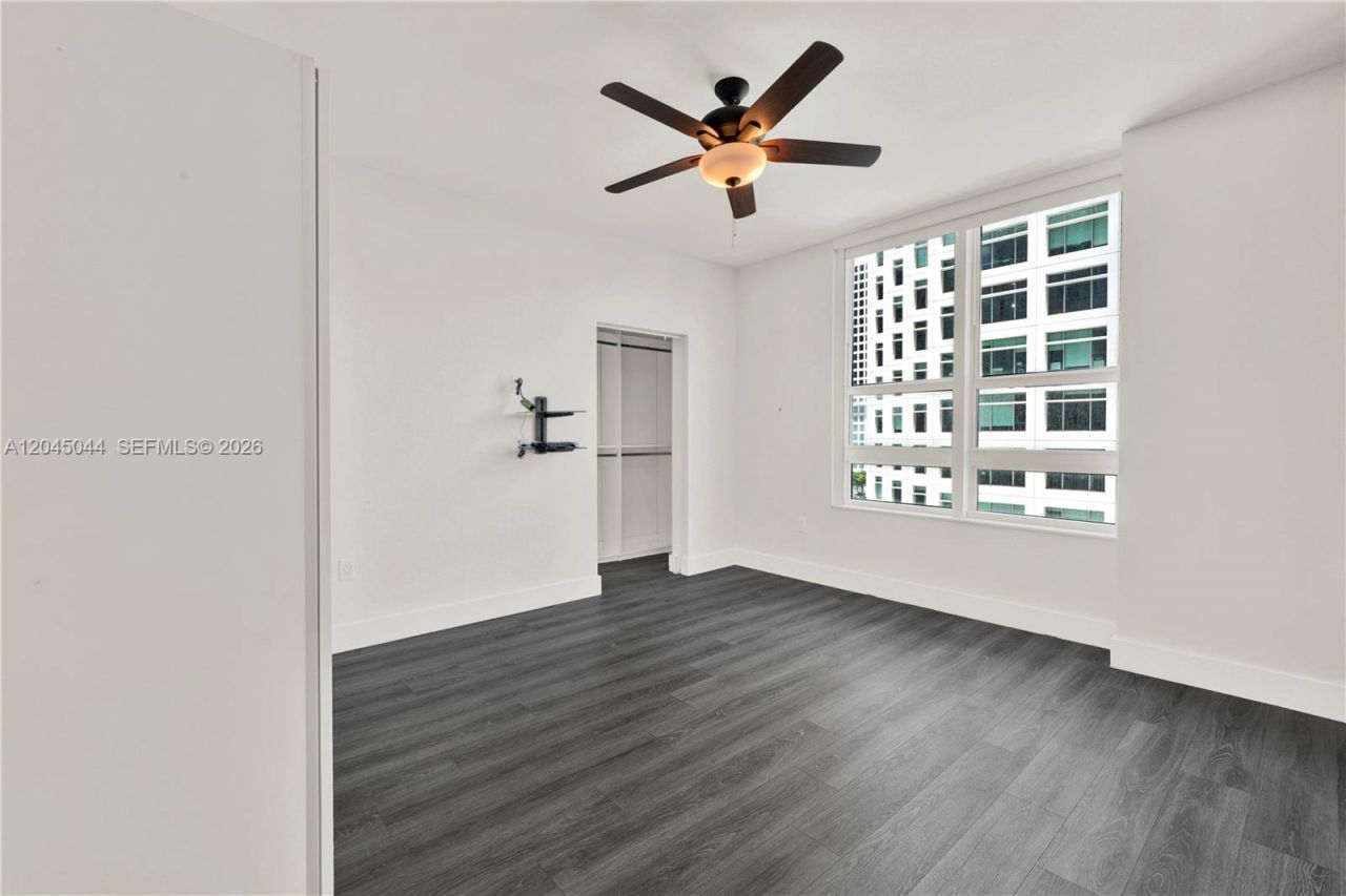 950 Brickell Bay Dr, Unit 802, Miami, FL 33131 Photo