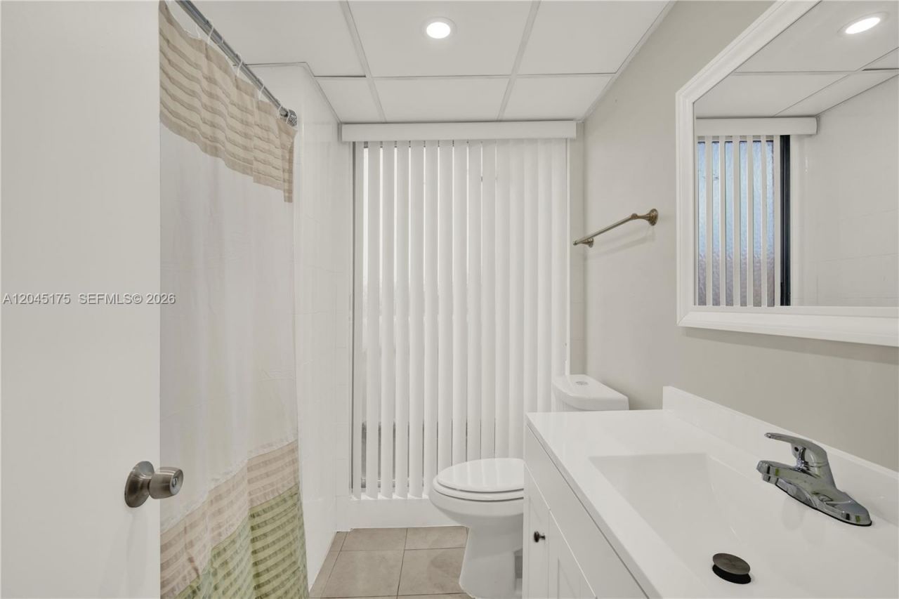 9390 W Flagler St, Unit 218F, Miami, FL 33174 Photo