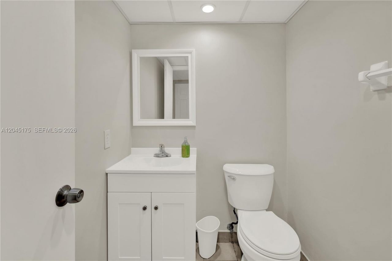 9390 W Flagler St, Unit 218F, Miami, FL 33174 Photo