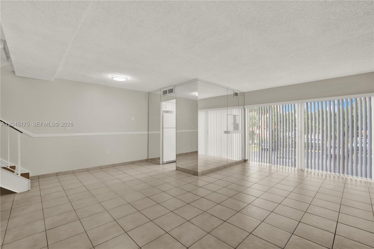 9390 W Flagler St, Unit 218F, Miami, FL 33174 Photo