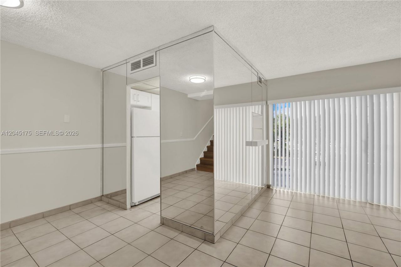 9390 W Flagler St, Unit 218F, Miami, FL 33174 Photo