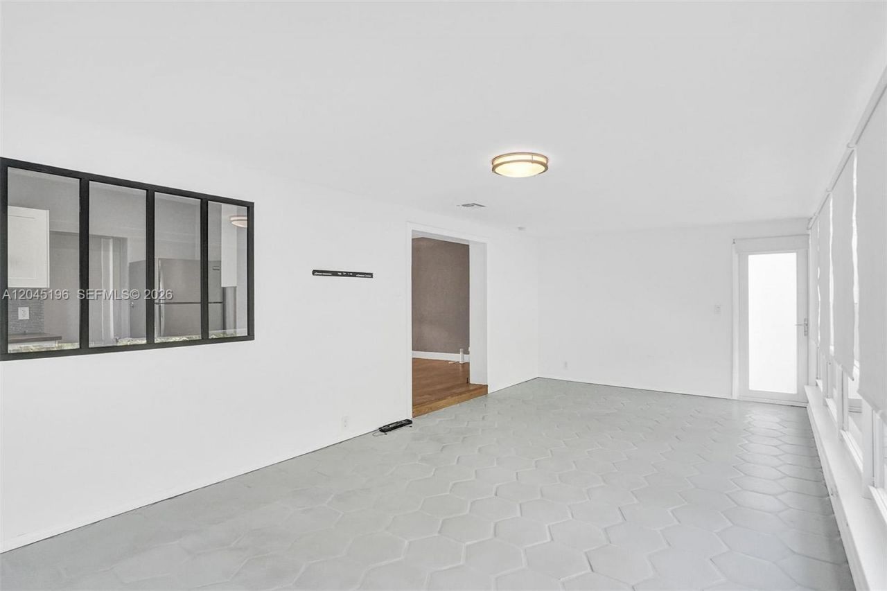 9040 Carlyle Ave , Surfside, FL 33154 Photo