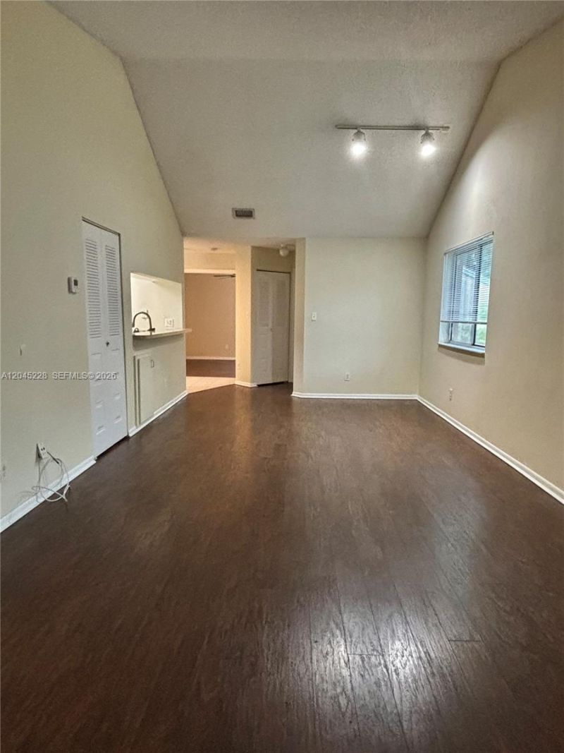 1040 Coral Club Dr, Unit 1040, Coral Springs, FL 33071 Photo