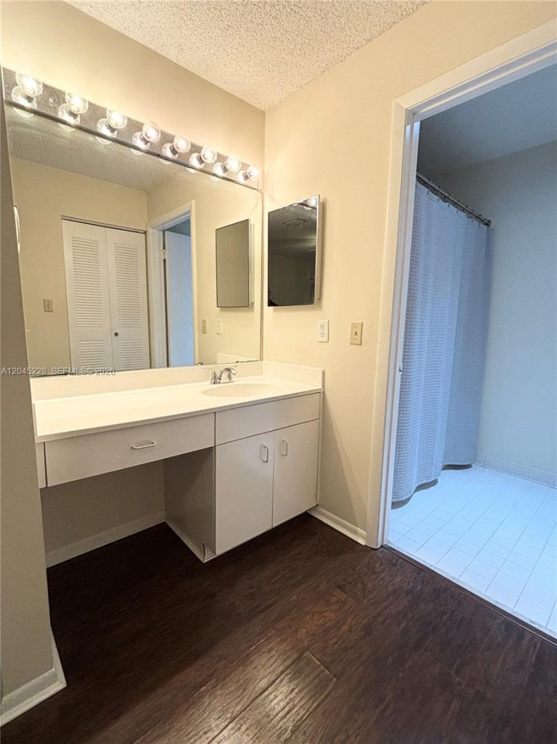 1040 Coral Club Dr, Unit 1040, Coral Springs, FL 33071 Photo
