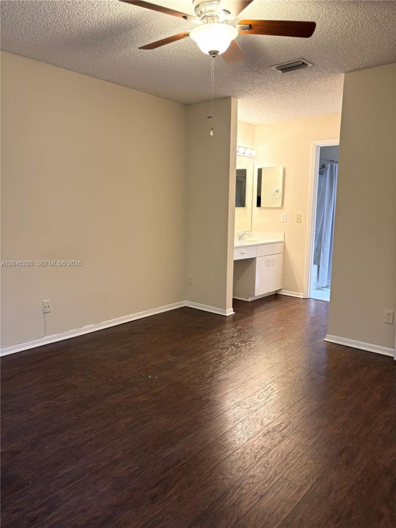 1040 Coral Club Dr, Unit 1040, Coral Springs, FL 33071 Photo
